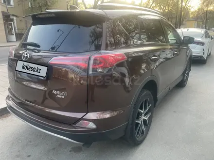 Toyota RAV4 2018 года за 11 500 000 тг. в Алматы – фото 7