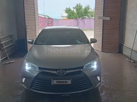 Toyota Camry 2016 года за 5 200 000 тг. в Атырау