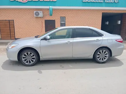 Toyota Camry 2016 года за 5 200 000 тг. в Атырау – фото 13