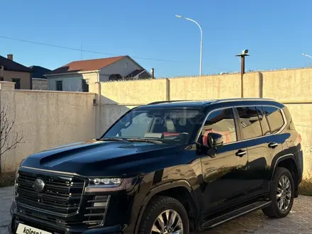 Toyota Land Cruiser 2023 года за 55 000 000 тг. в Актау