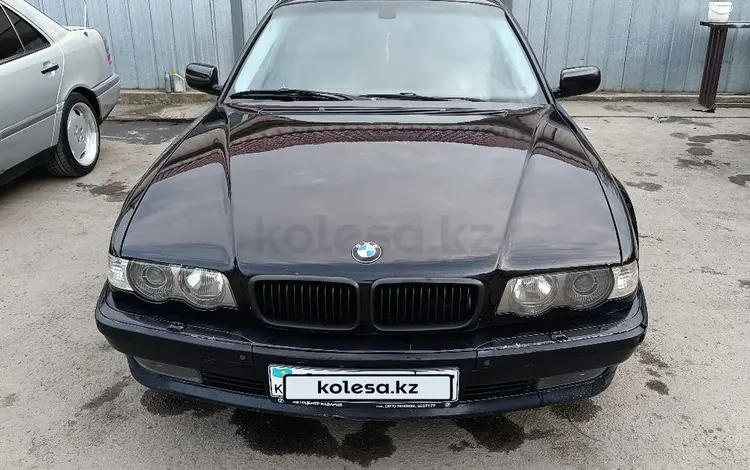 BMW 740 1998 года за 5 500 000 тг. в Алматы
