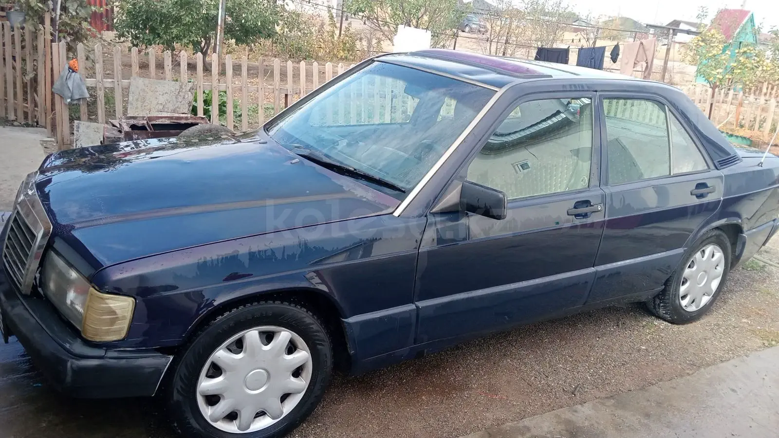 Mercedes-Benz 190, 1990