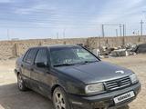 Volkswagen Vento 1996 годаүшін550 000 тг. в Жанаозен – фото 2