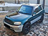 Toyota RAV4 1997 годаүшін3 900 000 тг. в Алматы