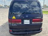 Toyota HiAce Regius 1998 года за 2 100 000 тг. в Астана – фото 4