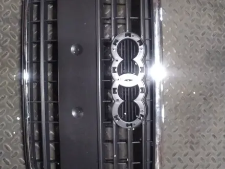 Решетка радиатора. Audi A 4 (07-15). за 40 000 тг. в Алматы – фото 3