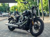 Harley-Davidson  Street Bob 2026 года за 15 000 000 тг. в Алматы