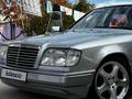 Mercedes-Benz E 200 1993 годаүшін2 800 000 тг. в Шымкент – фото 2