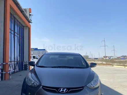 Hyundai Elantra 2012 года за 3 999 999 тг. в Атырау – фото 3