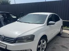 Volkswagen Passat, 2011