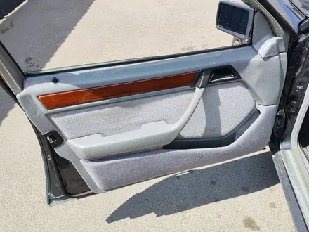 Mercedes-Benz E 200 1993 года за 2 650 000 тг. в Алматы – фото 3