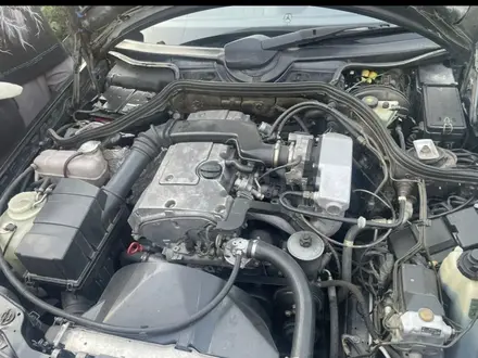 Mercedes-Benz E 200 1993 года за 2 650 000 тг. в Алматы – фото 5