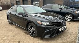 Toyota Camry 2021 годаүшін13 500 000 тг. в Уральск – фото 2