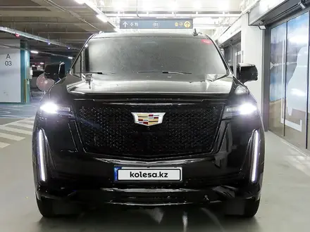 Cadillac Escalade 2023 года за 67 500 000 тг. в Алматы – фото 17