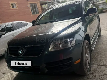 Volkswagen Touareg 2007 года за 6 300 000 тг. в Алматы – фото 5
