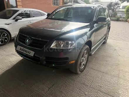 Volkswagen Touareg 2007 года за 6 300 000 тг. в Алматы – фото 3