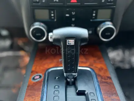 Volkswagen Touareg 2007 года за 6 300 000 тг. в Алматы – фото 7