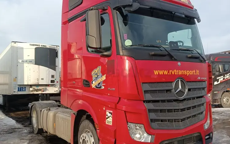 Mercedes-Benz  Actros 2017 года за 25 000 000 тг. в Алматы