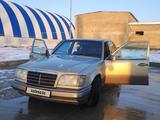 Mercedes-Benz E 220 1994 года за 1 600 000 тг. в Шымкент