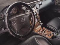 Mercedes-Benz E 320 2001 годаfor4 800 000 тг. в Актау