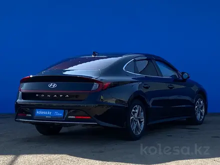 Hyundai Sonata 2020 года за 11 630 000 тг. в Алматы – фото 3