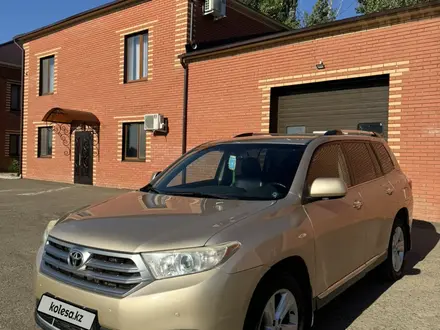 Toyota Highlander 2012 года за 10 500 000 тг. в Уральск – фото 4