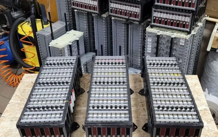 Батарея гибридная оригинал тойота Эстима за 150 тг. в Алматы