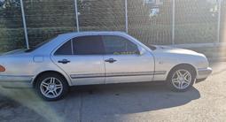 Mercedes-Benz E 230 1996 годаfor2 200 000 тг. в Шымкент – фото 3