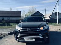 Toyota Highlander 2020 года за 22 000 000 тг. в Астана