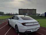 Hyundai Sonata 2020 года за 7 765 000 тг. в Атырау – фото 4