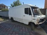 Mercedes-Benz 1992 годаүшін1 200 000 тг. в Караганда