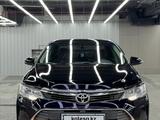 Toyota Camry 2015 года за 10 400 000 тг. в Астана – фото 2