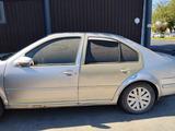Volkswagen Jetta 2002 года за 600 000 тг. в Шымкент – фото 4