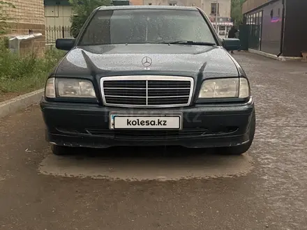 Mercedes-Benz C 200 1999 года за 2 500 000 тг. в Кокшетау