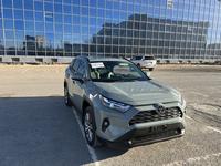 Toyota RAV4 2022 года за 19 500 000 тг. в Актобе
