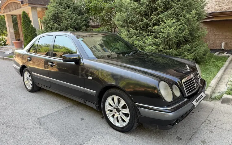 Mercedes-Benz E 280 1997 года за 3 300 000 тг. в Алматы