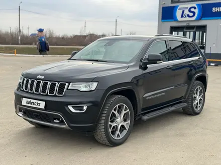 Jeep Grand Cherokee 2018 года за 18 000 000 тг. в Уральск – фото 4