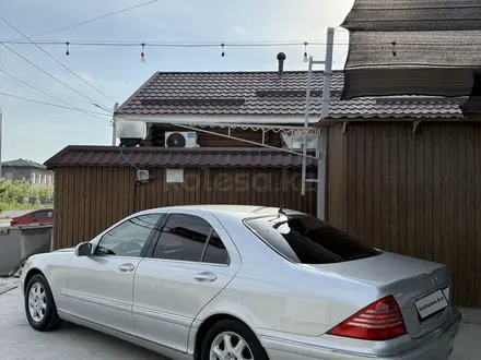 Mercedes-Benz S 320 1999 года за 4 500 000 тг. в Шымкент