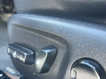 Toyota Camry 2015 года за 9 800 000 тг. в Актобе – фото 19