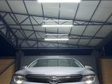 Toyota Camry 2015 года за 9 800 000 тг. в Актобе – фото 5