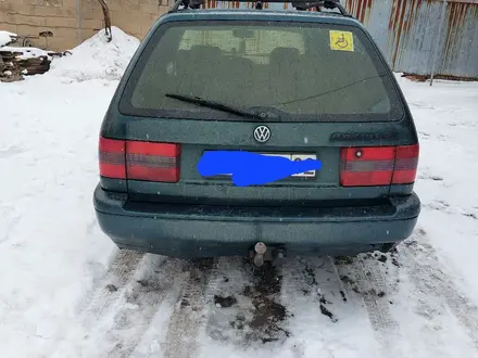 Volkswagen Passat 1996 года за 2 300 000 тг. в Алматы – фото 2