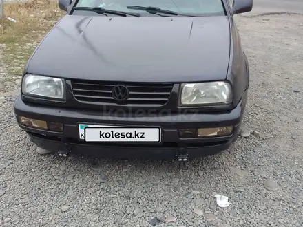 Volkswagen Vento 1993 года за 700 000 тг. в Талдыкорган