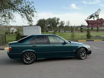 BMW 328 1993 года за 1 650 000 тг. в Алматы – фото 4