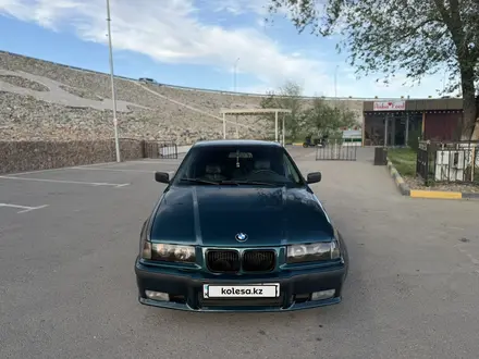BMW 328 1993 года за 1 650 000 тг. в Алматы – фото 2