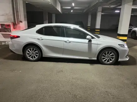 Toyota Camry 2023 года за 17 300 000 тг. в Алматы – фото 9