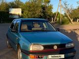 Volkswagen Golf 1993 годаүшін1 080 000 тг. в Уральск – фото 2