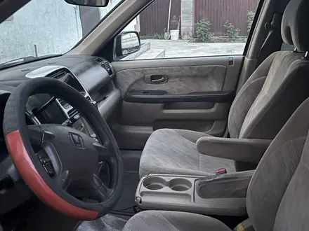 Honda CR-V 2004 года за 3 777 777 тг. в Алматы – фото 4