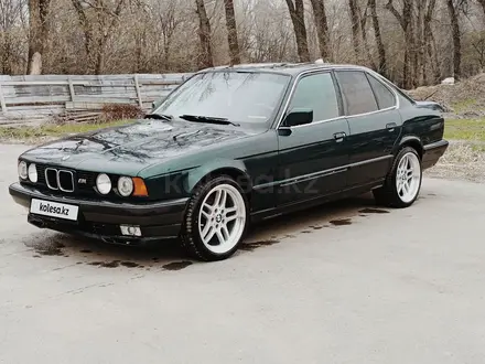 BMW 520 1991 года за 2 000 000 тг. в Есик – фото 2