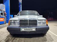 Mercedes-Benz E 230 1990 года за 2 000 000 тг. в Алматы