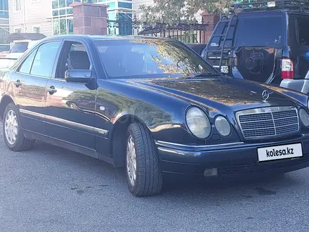 Mercedes-Benz E 280 1997 года за 3 800 000 тг. в Талдыкорган – фото 12